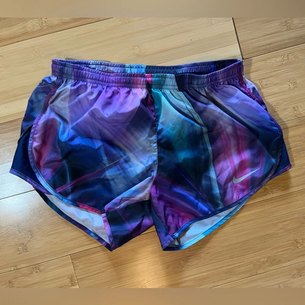 NIKE running shorts, DRI-FIT - Picture 1 of 5